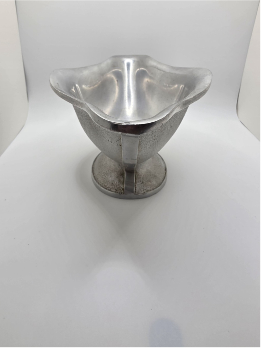 VTG Hammered Cast Aluminum Gravy Boat Pedestal Sauce Server Mid Century Modern - Picture 4 of 7